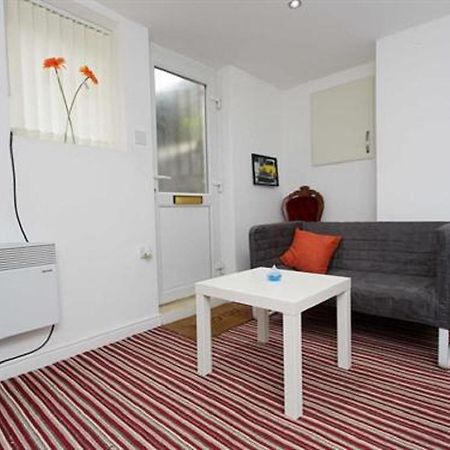 Brownhill Studio In Leeds Leeds  Oda fotoğraf
